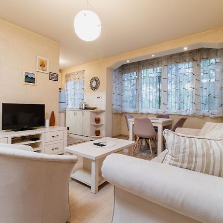 Elegant 1-Bedroom Apartment Plovdiv Eksteriør billede